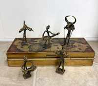 A photo of the auction item